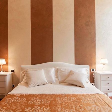 Sant'Arpino 26 - Elegant Flats In Naples Apartment Exterior photo